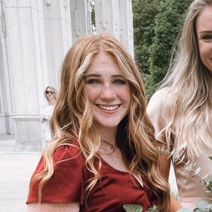 Meet your Posher, Lexi